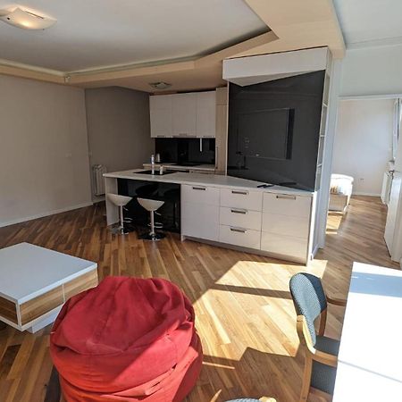 Modern And Cozy Apartment, Excellent Location, Near Sarajevo City Center, 60M2 Екстер'єр фото