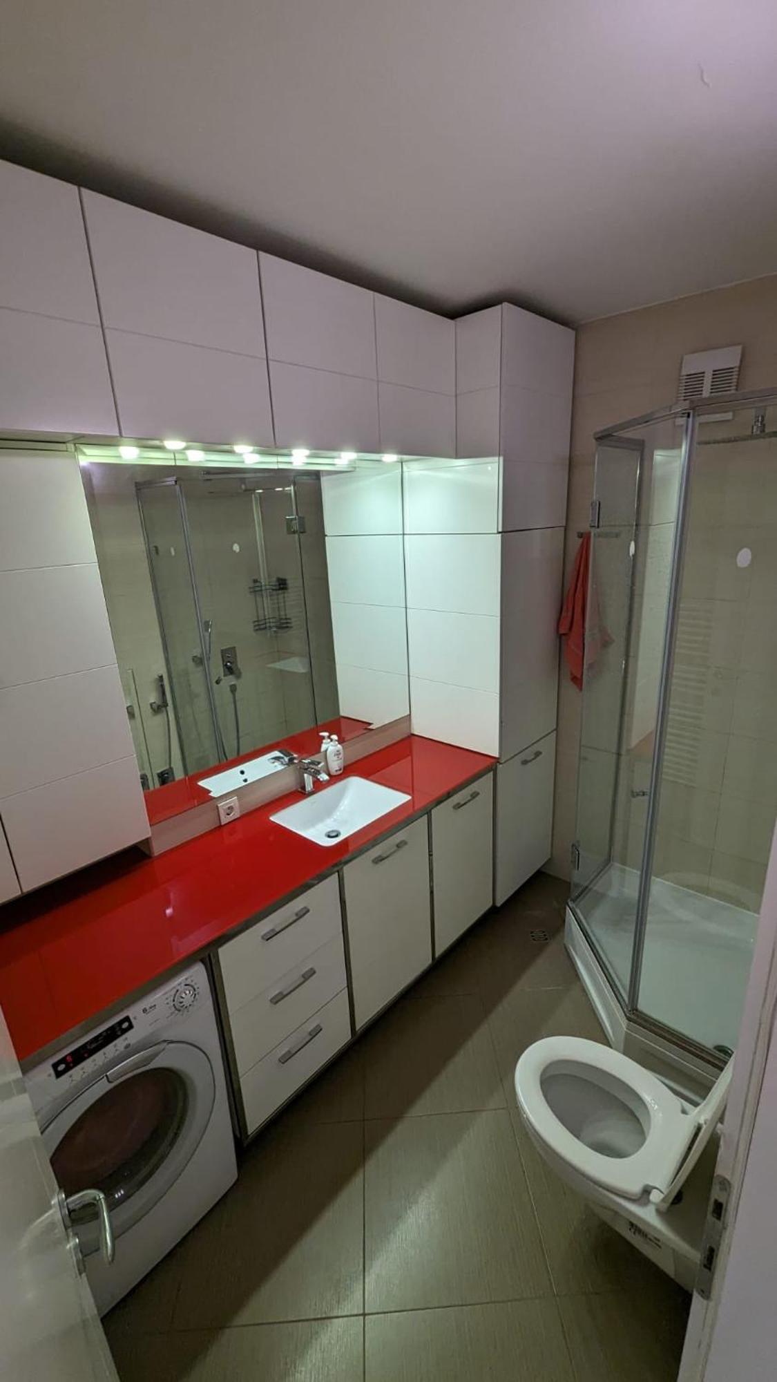 Modern And Cozy Apartment, Excellent Location, Near Sarajevo City Center, 60M2 Екстер'єр фото